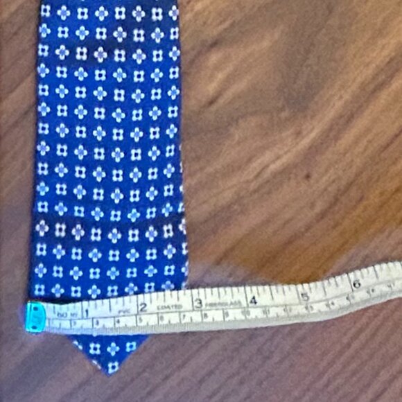 Mens Banana Republic White Flowers on Blue Background - Picture 3 of 3